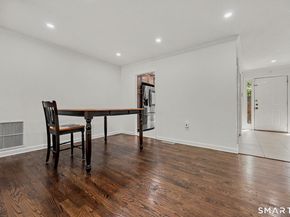 3300 Park Avenue 33, Bridgeport CT 06604