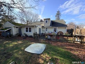 33 Assisi Way, Norwalk CT 06854