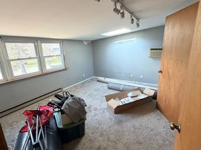 33 Assisi Way, Norwalk CT 06854