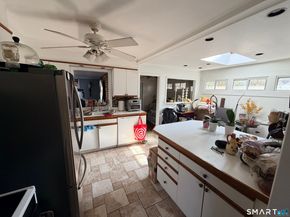 33 Assisi Way, Norwalk CT 06854