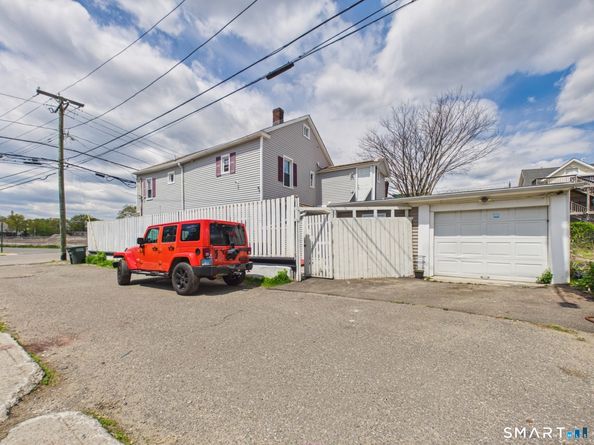Undisclosed Address #24174079, Bridgeport CT 06604