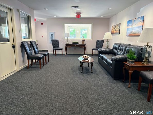 136 Deer Hill Avenue 205, Danbury CT 06810