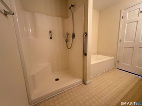 136 Deer Hill Avenue 205, Danbury CT 06810