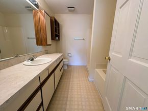 136 Deer Hill Avenue 205, Danbury CT 06810