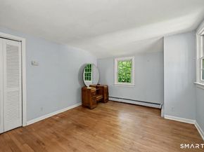 4 Scatacook Trail, Weston CT 06883