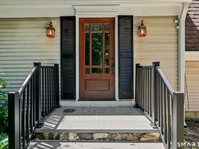 4 Scatacook Trail, Weston CT 06883
