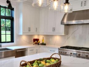 120 WEST Lane, Stamford CT 06905