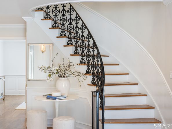 148 Ramhorne Road, New Canaan CT 06840