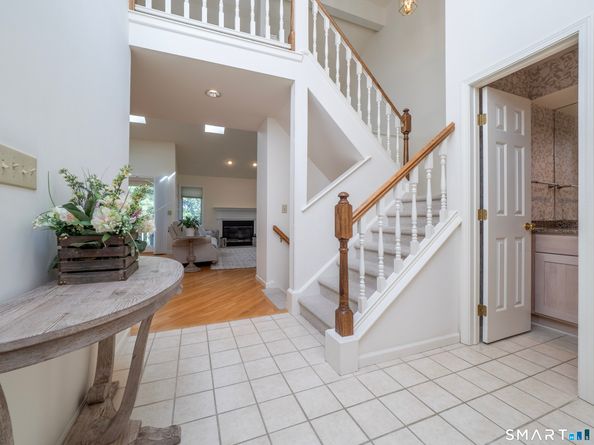 12 Boulevard Drive 31172, Danbury CT 06810