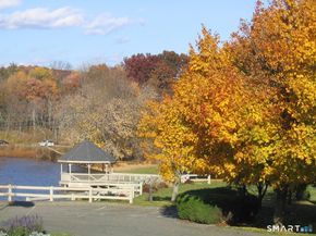 12 Boulevard Drive 31172, Danbury CT 06810