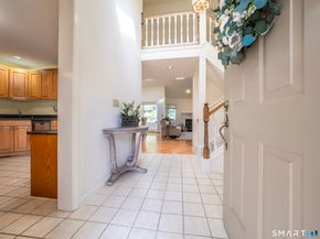 12 Boulevard Drive 31172, Danbury CT 06810