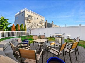 44 Washington Parkway, Stratford CT 06615