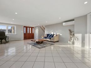 44 Washington Parkway, Stratford CT 06615