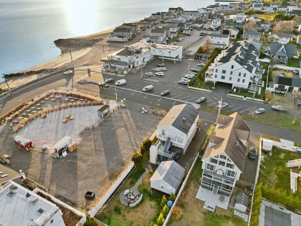 44 Washington Parkway, Stratford CT 06615