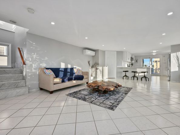 44 Washington Parkway, Stratford CT 06615