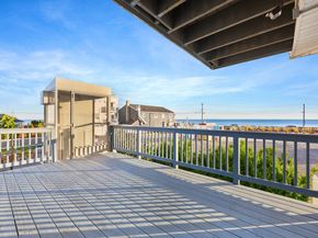 44 Washington Parkway, Stratford CT 06615