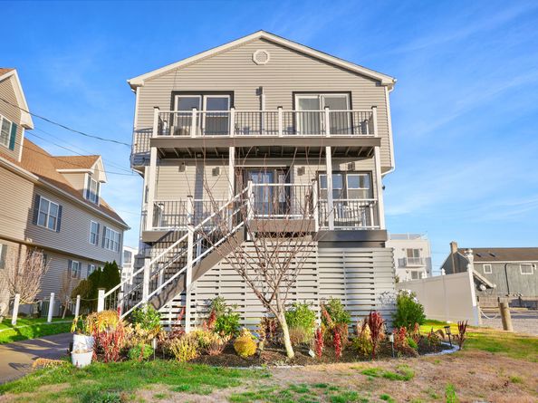 44 Washington Parkway, Stratford CT 06615