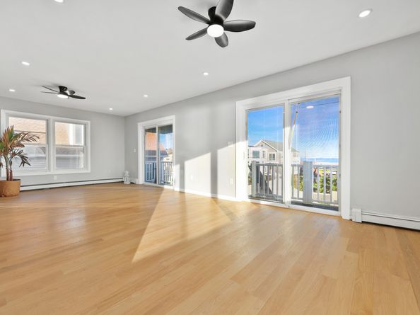 44 Washington Parkway, Stratford CT 06615