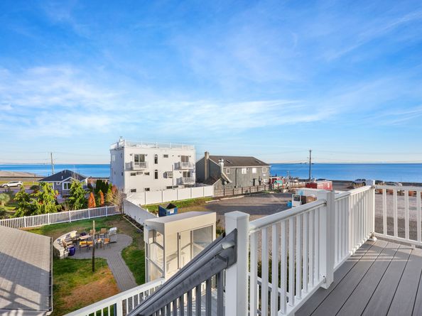 44 Washington Parkway, Stratford CT 06615