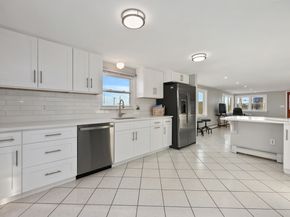 44 Washington Parkway, Stratford CT 06615