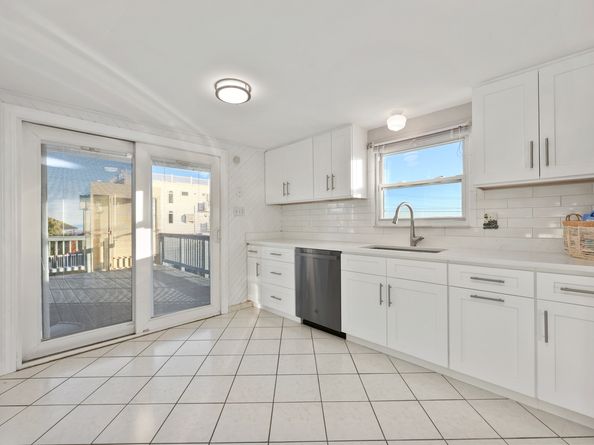 44 Washington Parkway, Stratford CT 06615