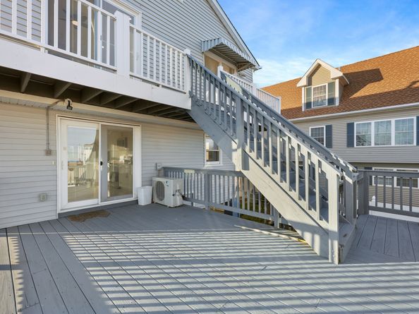 44 Washington Parkway, Stratford CT 06615