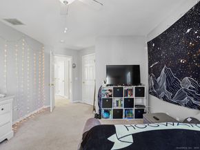 101 Royals Court, Trumbull CT 06611