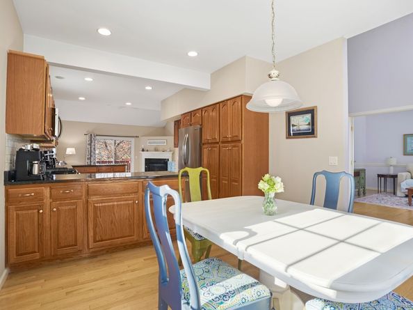 101 Royals Court, Trumbull CT 06611