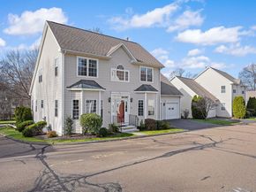 101 Royals Court, Trumbull CT 06611