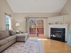 101 Royals Court, Trumbull CT 06611