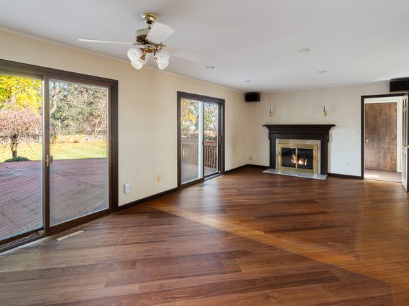 136 Knobloch Lane, Stamford CT 06902