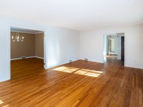 136 Knobloch Lane, Stamford CT 06902