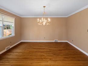 136 Knobloch Lane, Stamford CT 06902