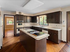 136 Knobloch Lane, Stamford CT 06902