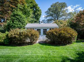 136 Knobloch Lane, Stamford CT 06902