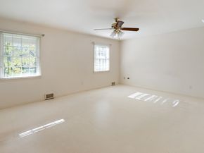 136 Knobloch Lane, Stamford CT 06902