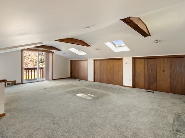 136 Knobloch Lane, Stamford CT 06902