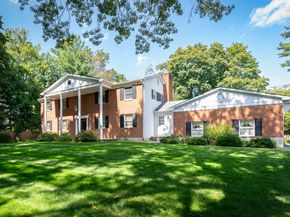 136 Knobloch Lane, Stamford CT 06902