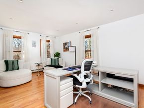 8 Phoebee Lane, Brookfield CT 06804