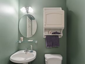 8 Cornerstone Court, Ridgefield CT 06877