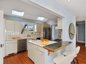 34 Shorehaven Road, Norwalk CT 06855