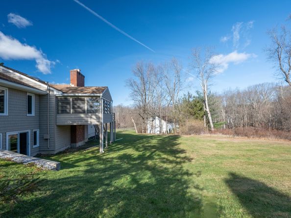 7 Carriage Lane, New Fairfield CT 06812