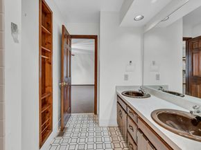 7 Carriage Lane, New Fairfield CT 06812