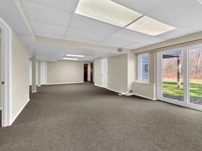 7 Carriage Lane, New Fairfield CT 06812