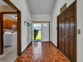 7 Carriage Lane, New Fairfield CT 06812