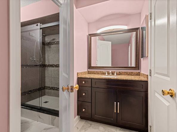 143 Hoyt Street APT 1A, Stamford CT 06905