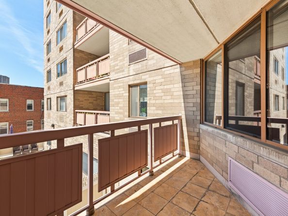 143 Hoyt Street APT 1A, Stamford CT 06905