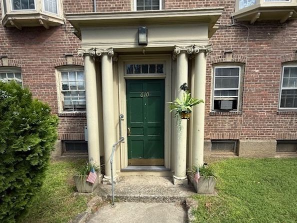 610 Wilmot Avenue 2, Bridgeport CT 06607