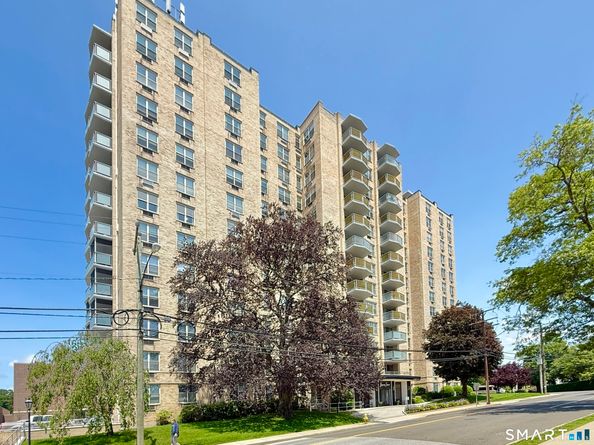 1 Strawberry Hill Court 1A, Stamford CT 06902
