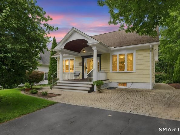 40 Stonehouse Road, Trumbull CT 06611